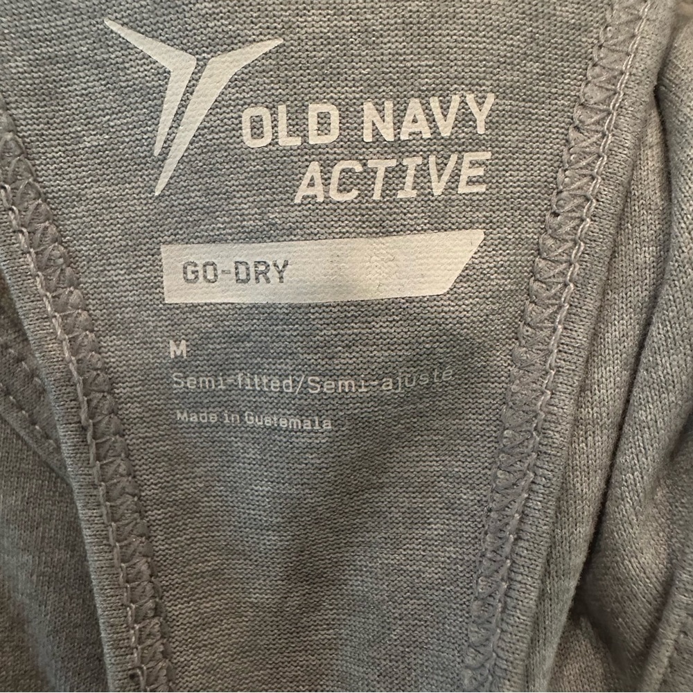 Old Navy Active Women’s‎  Athletic Tank Size Medium - Picture 9 of 10